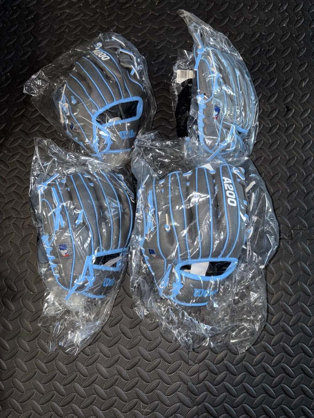 Wilson A200 Love The Moment Baseball Glove 7 & Under